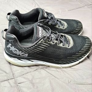 Hoka one one Clifton 5